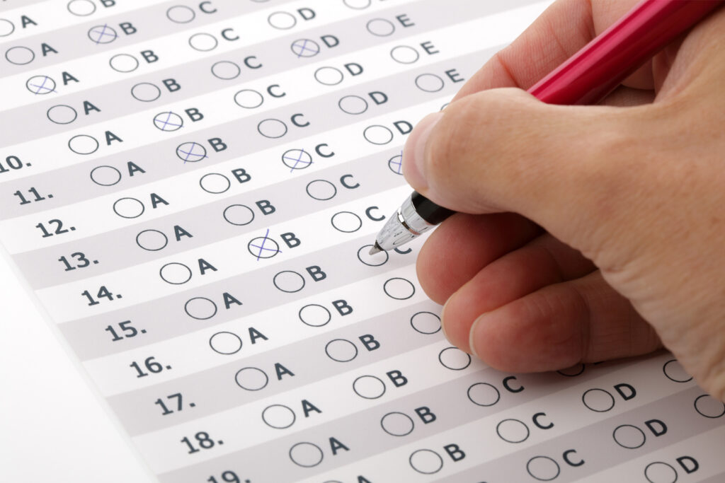 Senador Canedo abre concurso com 1.505 vagas