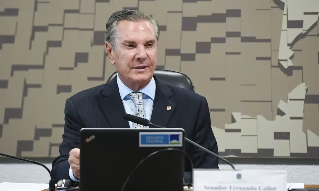 Defesa de Collor alega falha em tornozeleira a Moraes