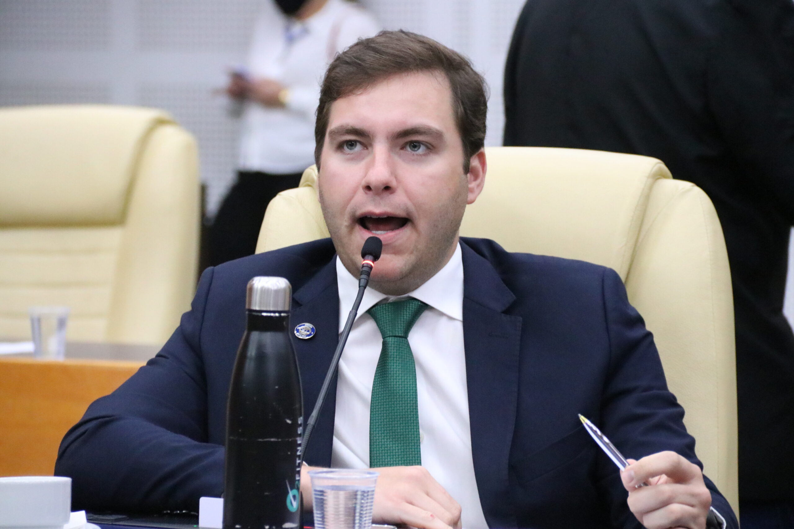 Câmara de Goiânia aprova diretrizes para uso de IA na administração pública