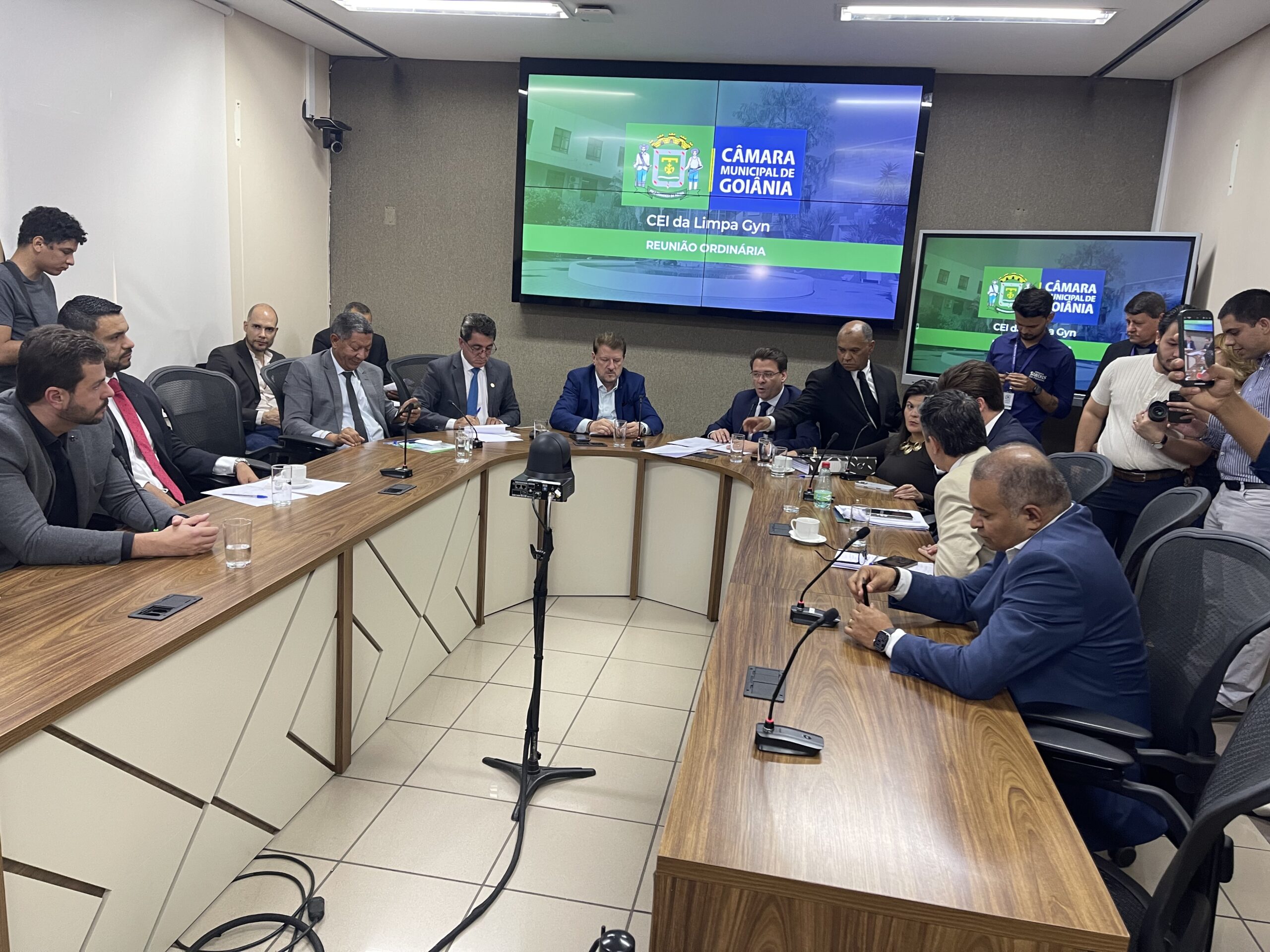 CEI da Limpa Gyn questiona contrato de R$ 500 milhões em Goiânia