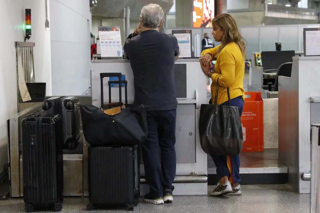 Câmara aprova gratuidade no despacho de malas de até 23 kg em voos domésticos