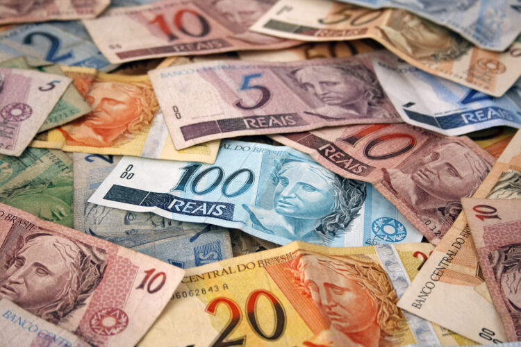 Governo libera R$ 1,5 bi em lote extra do PIS