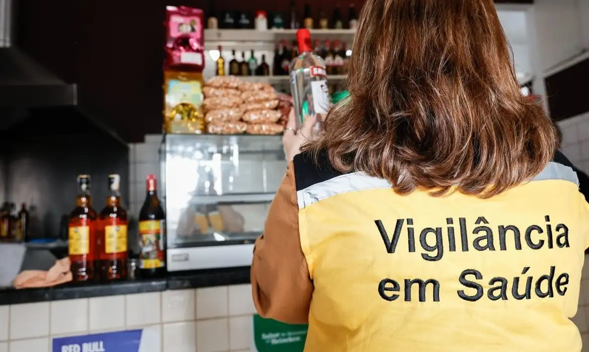 Brasil investiga 209 casos suspeitos de intoxicação por metanol