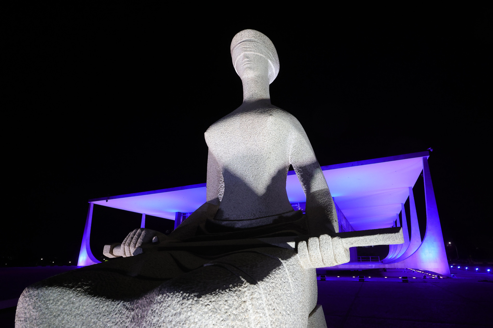 Moraes determina inicio da execução da pena de Bolsonaro