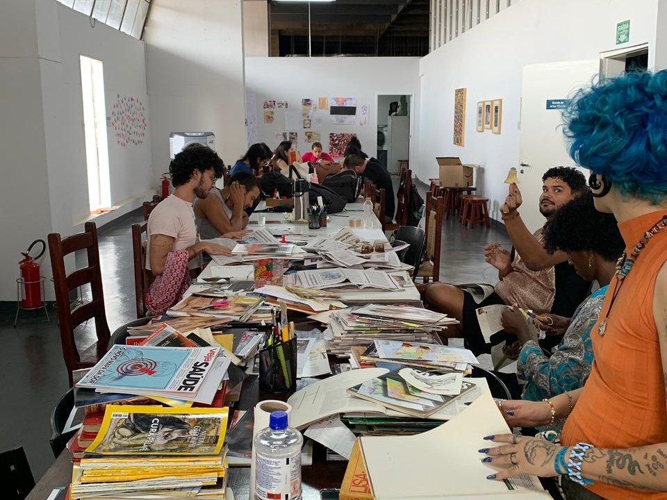 Escola de Artes Visuais oferece oficinas gratuitas de arte e design em Goiânia