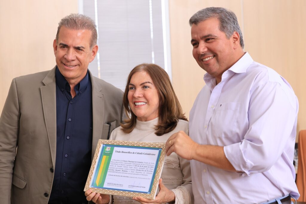 Câmara de Goianira concede Título de Cidadã Goianirense a Fátima Gavioli