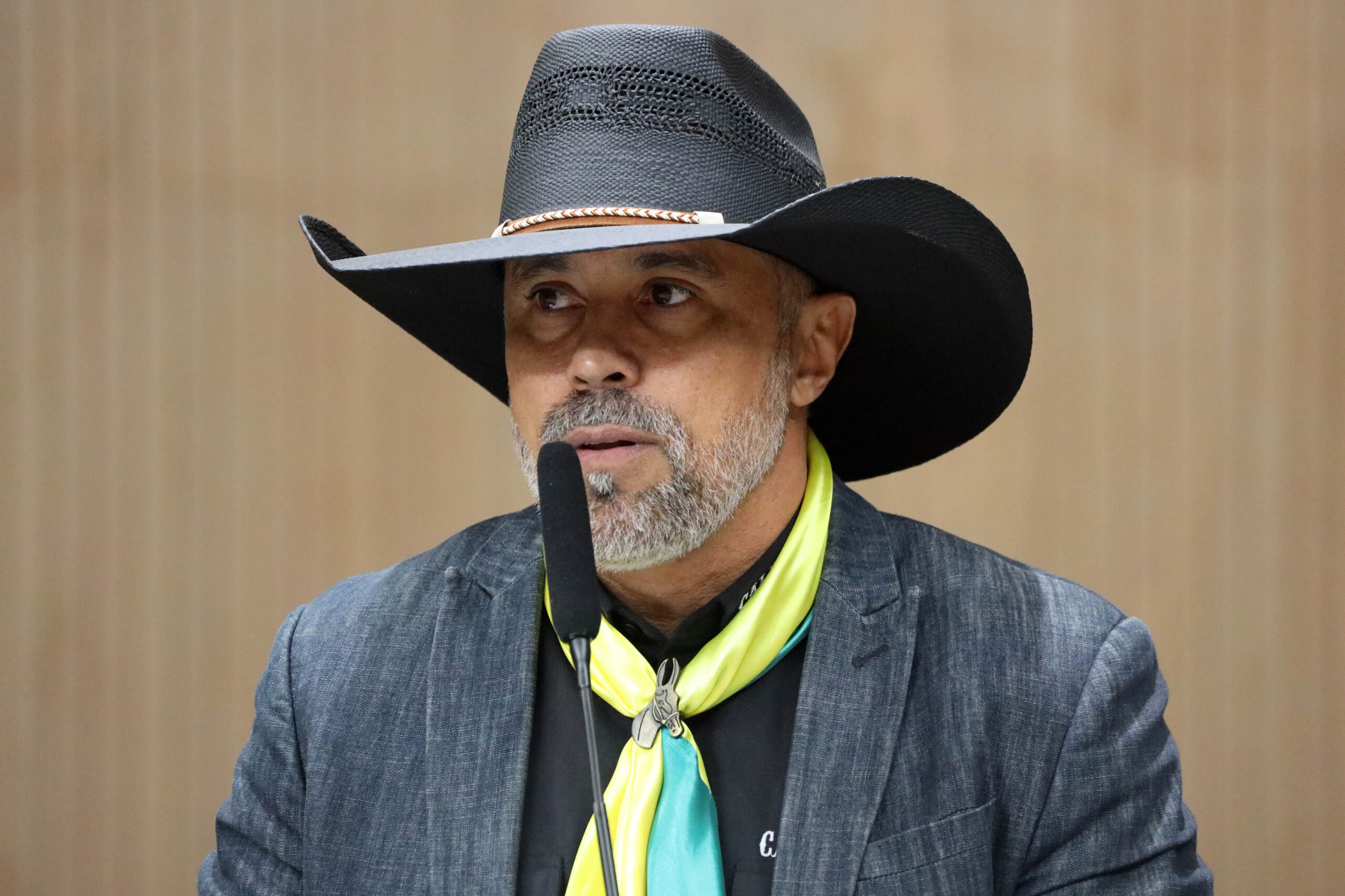 OAB-GO repudia falas do deputado que chamou religiões afro de “demoníacas”