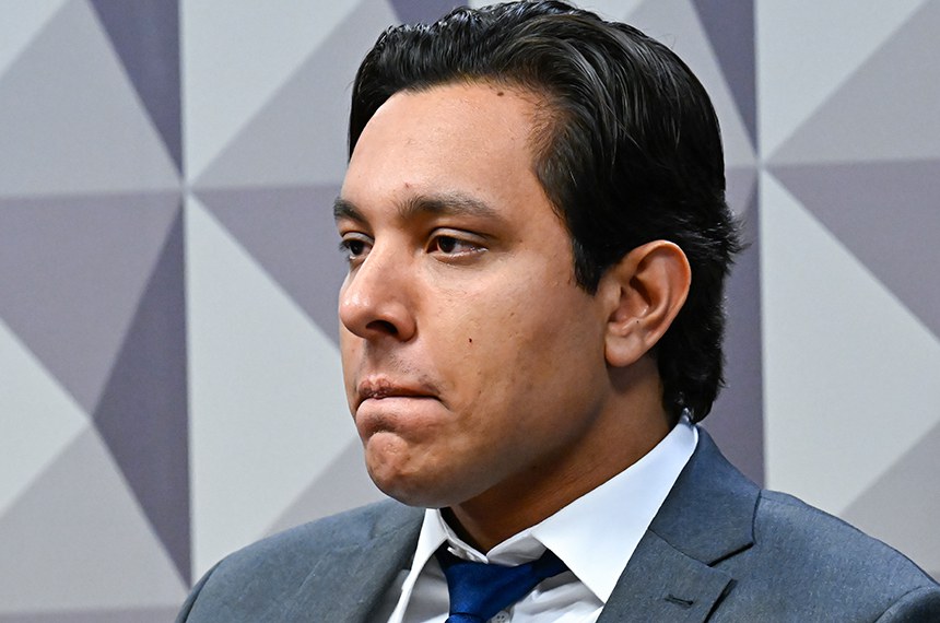 Empresário acusado de criar sistema de fraude no INSS fica em silêncio na CPMI