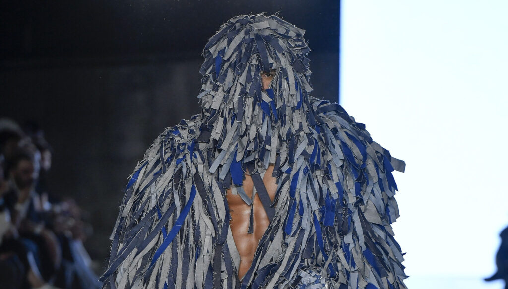 Estilista goiano Lucas Caslú abre a 57ª Casa de Criadores