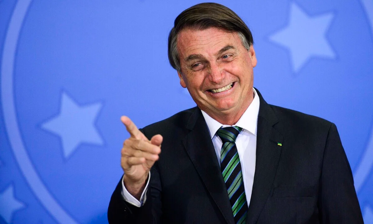 Câmara vota projeto para livrar Bolsonaro da cadeia