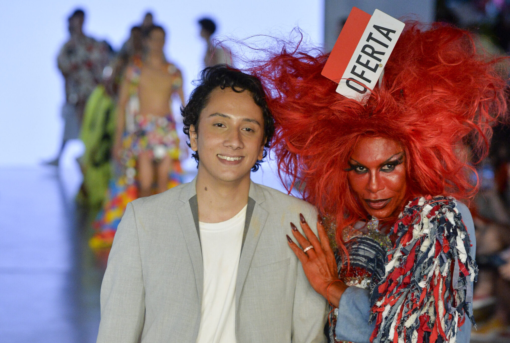 O Evangelho do Descarte: a consagração do “lixo” na moda de Lucas Caslú