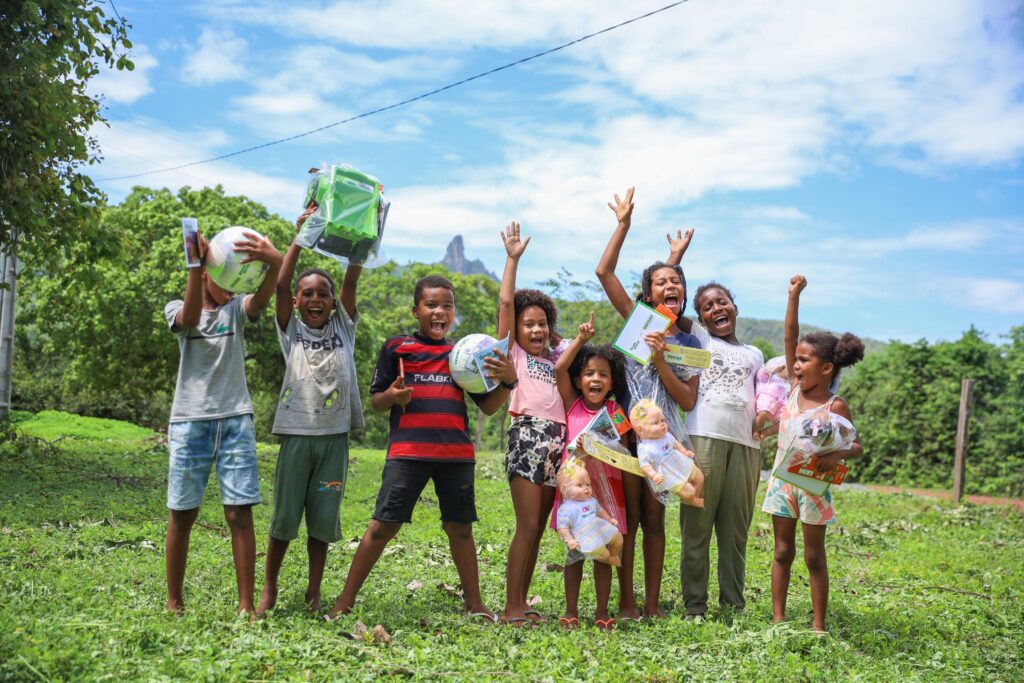 Goiás distribui 665 mil brinquedos arrecadados no Natal do Bem 2025