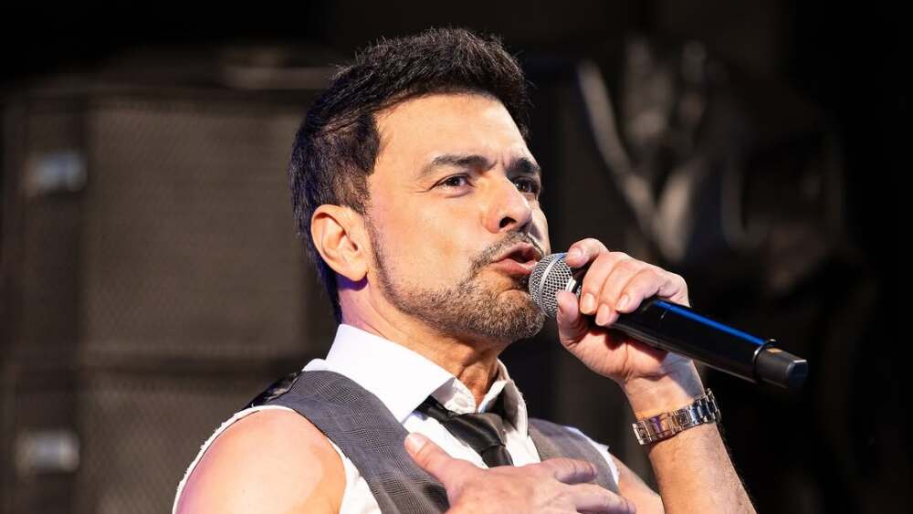 Emissoras evitam Zezé Di Camargo após polêmica