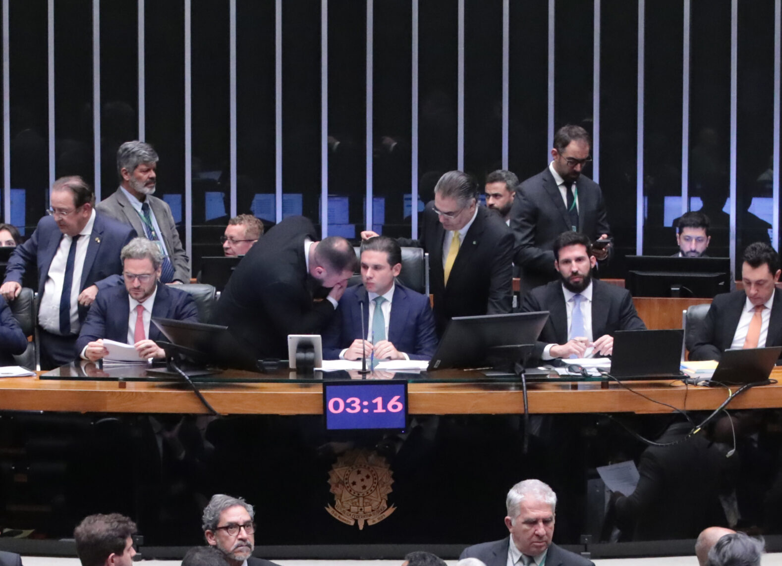 Câmara aprova redução de penas para condenados do 8 de janeiro