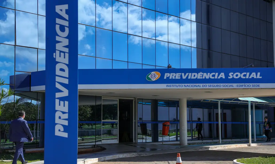 INSS suspende atendimento em 90 cidades amanhã