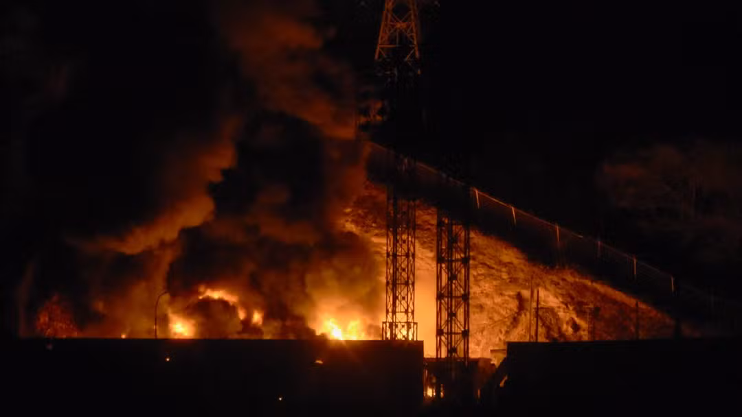 EUA bombardeiam Venezuela e capturam Nicolás Maduro