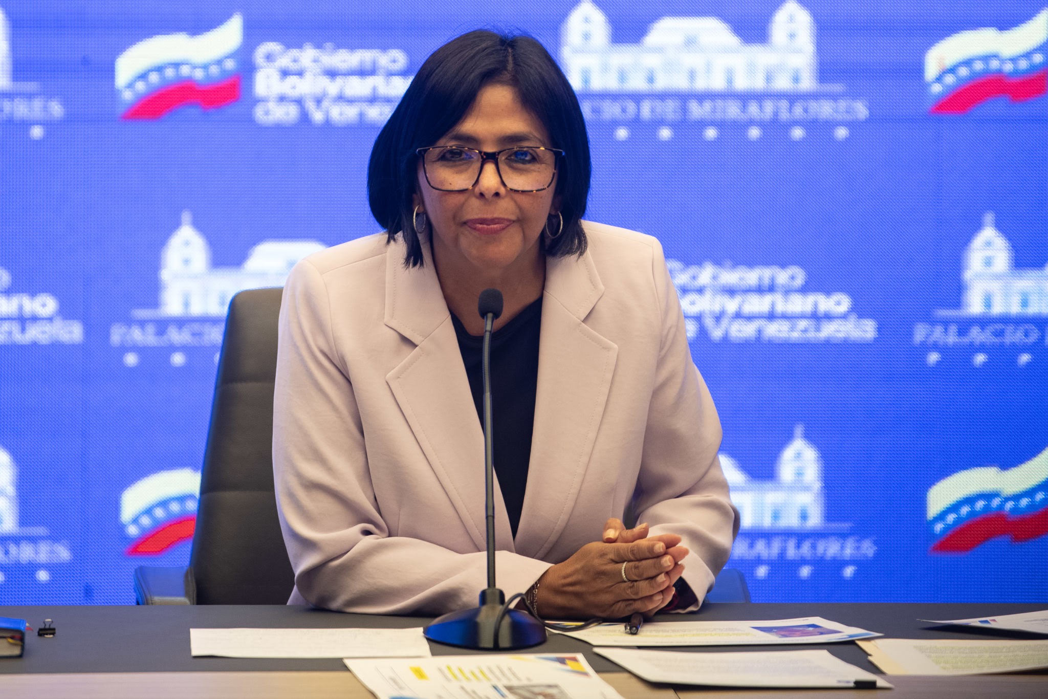 Quem é Delcy Rodríguez, a possível líder da Venezuela