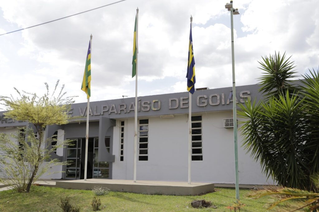 MPGO aponta falhas e Justiça altera concurso de Valparaíso