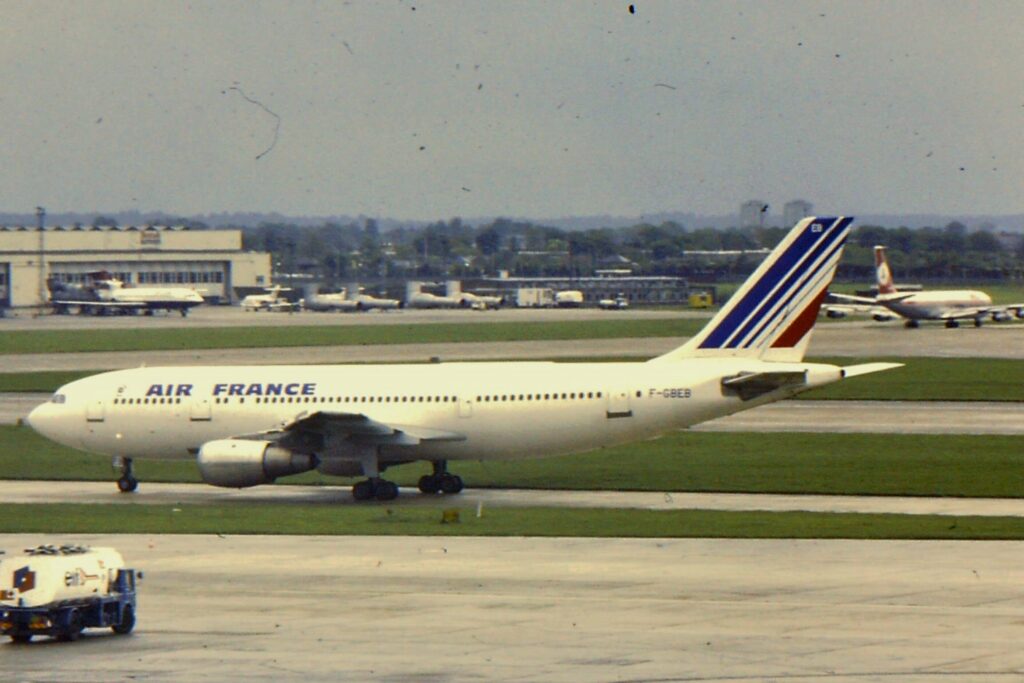 Air France 8969: o dia em que a Torre Eiffel quase foi palco de uma tragédia