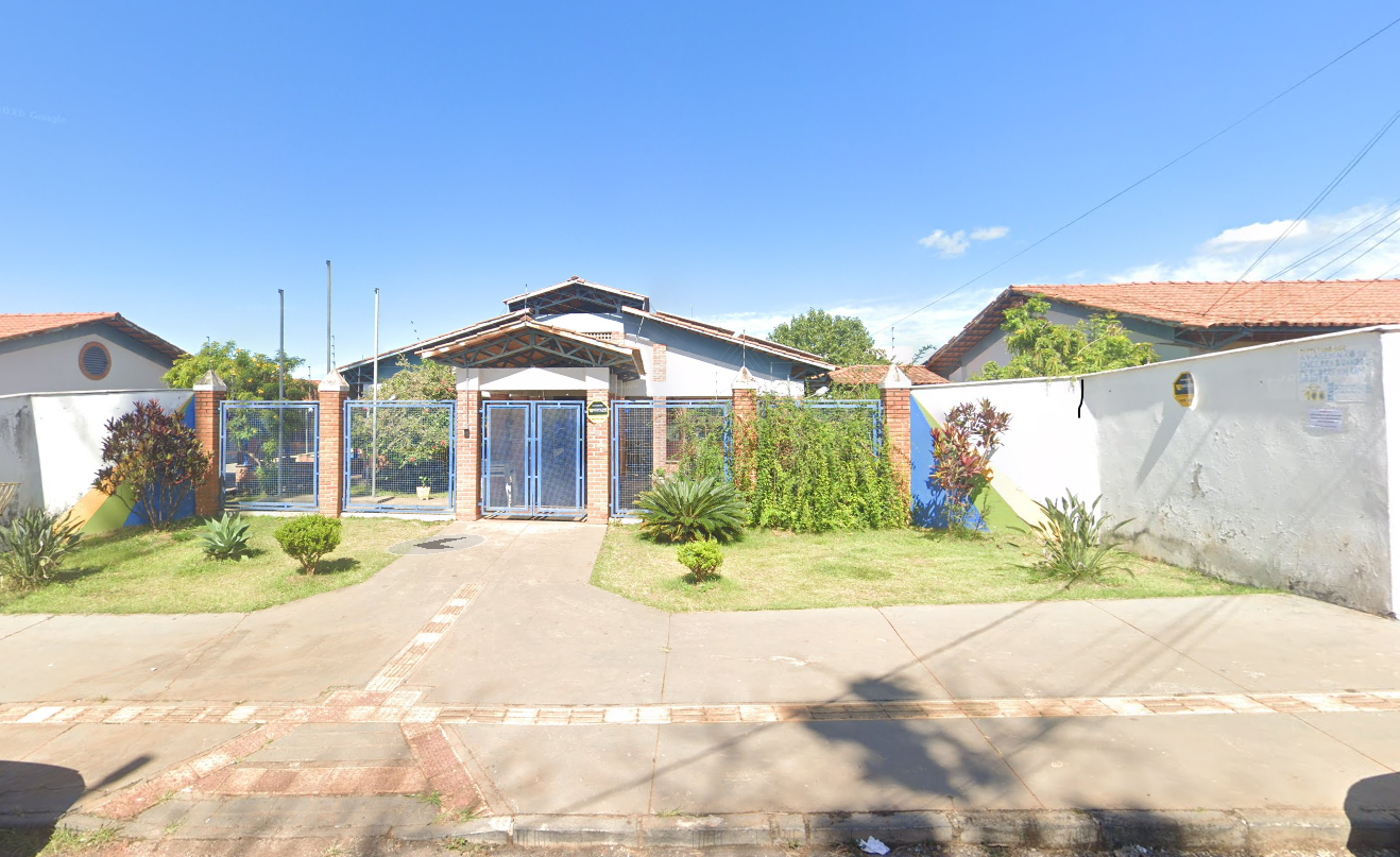 Estudante de 15 anos é esfaqueado na porta de colégio estadual em Valparaíso