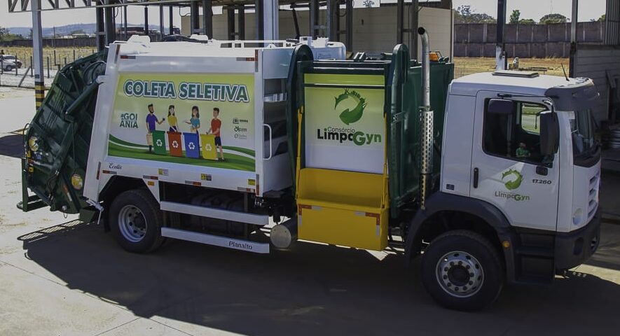 Prefeitura renova contrato de limpeza com aumento de coleta