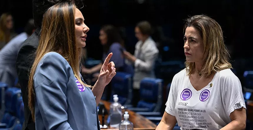 Senado aprova lei contra misoginia; Nikolas e base bolsonarista prometem barrar