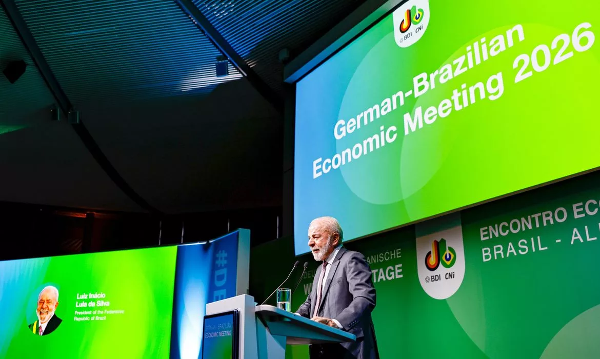 Lula sinaliza reciprocidade diplomática após EUA expulsarem delegado da PF