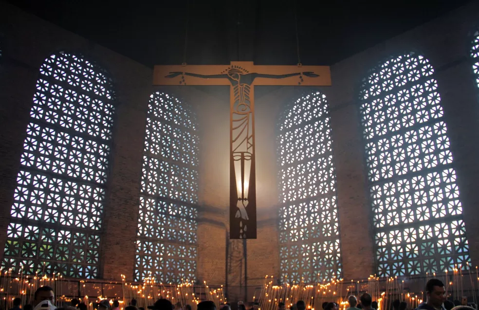 Dia de luto: católicos não têm missa na Sexta-feira Santa