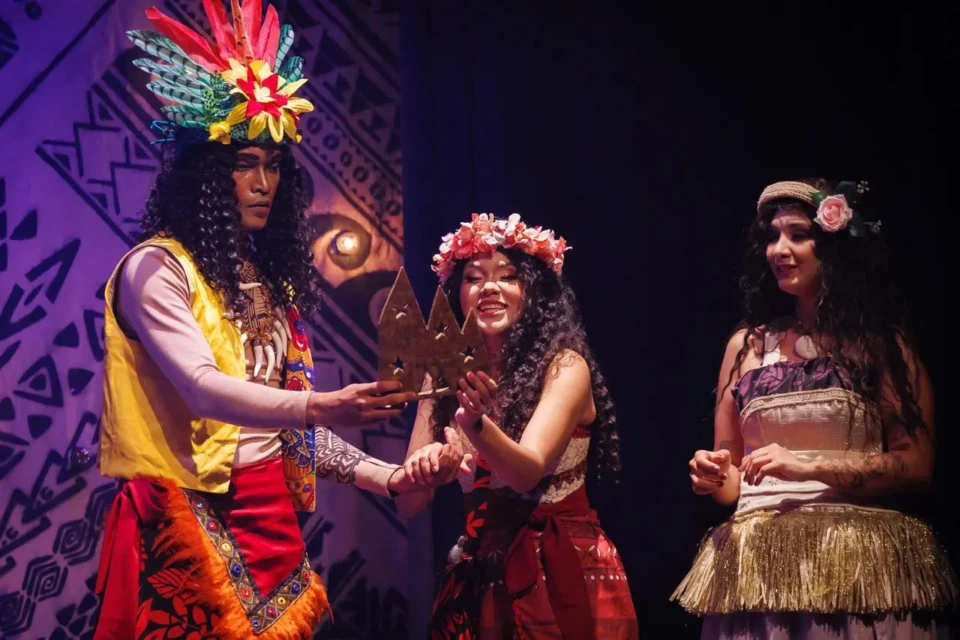 domingo tem teatro3 1 960x640 1 | PortalGO