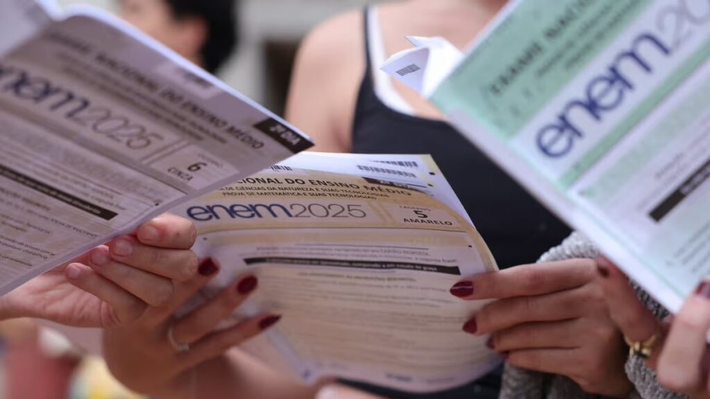 Enem: prazo para pedir isenção da taxa de inscrição termina sexta
