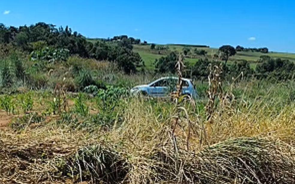 Vítima morta em festa; corpo foi abandonado em carro