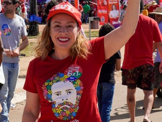 Adriana Accorsi lança vaquinha para reeleição