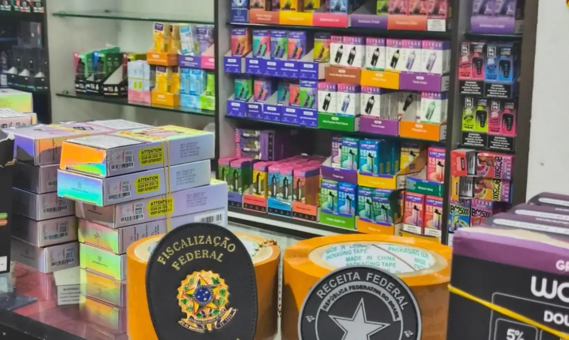 Anvisa e Receita batem recorde em apreensão de vapes