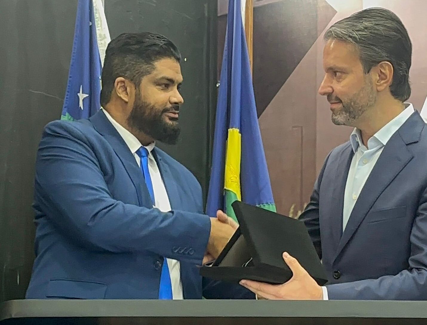 Câmara de Novo Gama homenageia Alexandre Baldy