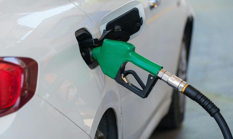 Governo libera R$ 550 milhões para subsidiar importação de diesel diante da alta do petróleo