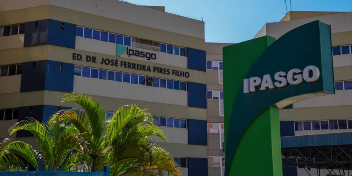Daniel Vilela sanciona lei que amplia Ipasgo