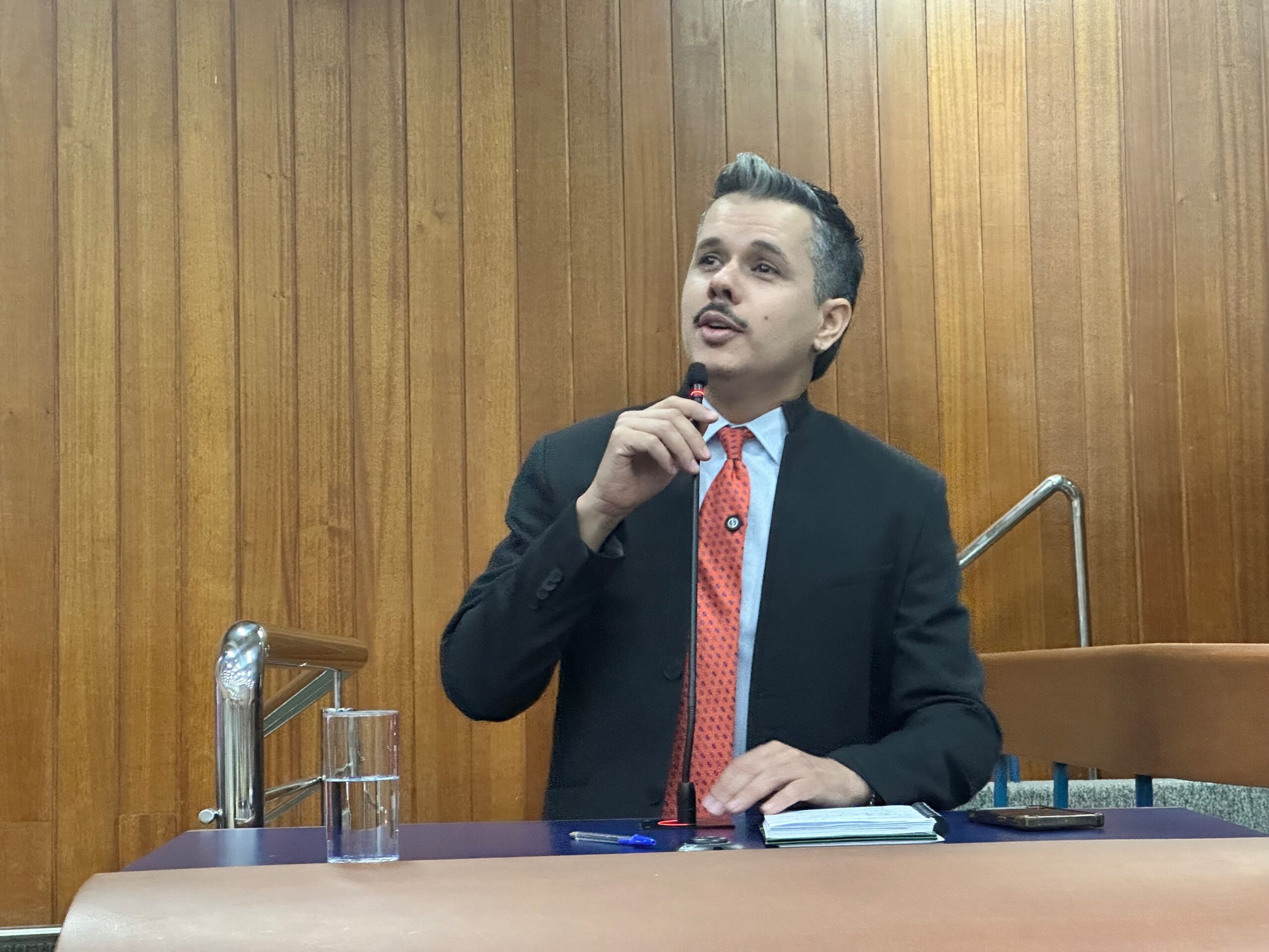 MP afasta crimes e Justiça arquiva investigação contra Fabrício Rosa