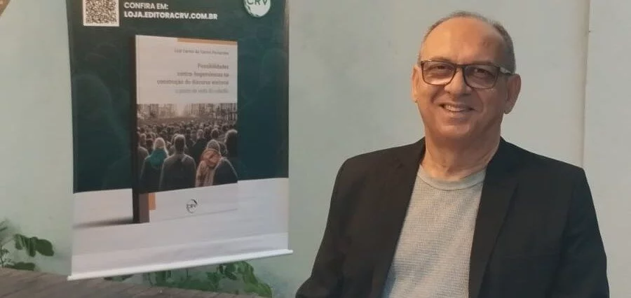 Luiz Carlos propõe furar bolhas na política em seu novo livro