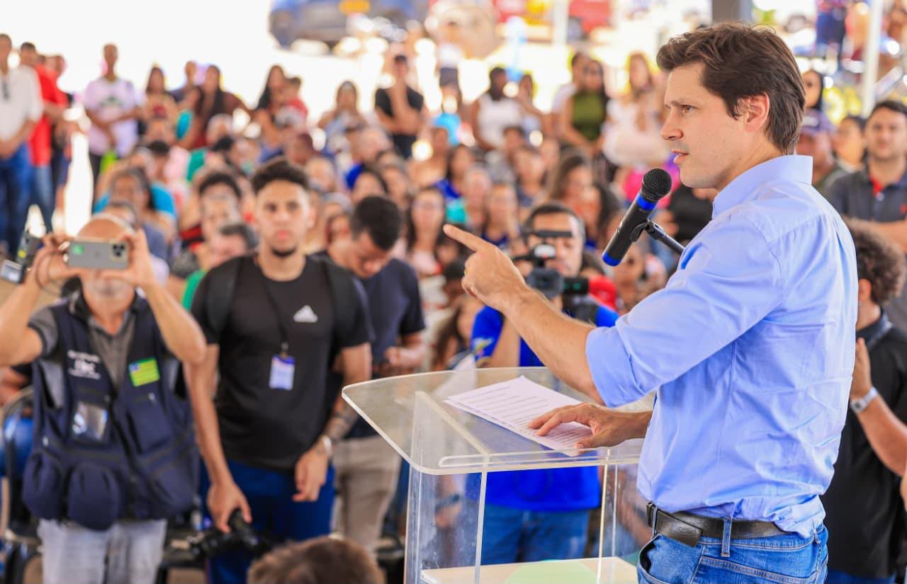 Daniel Vilela tem 64% de aprovação e amplia vantagem na disputa por Goiás, aponta Quaest