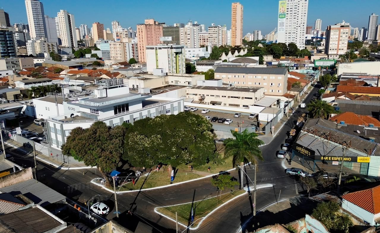 Mabel firma primeira parceria do novo Adote uma Praça para revitalizar espaços públicos