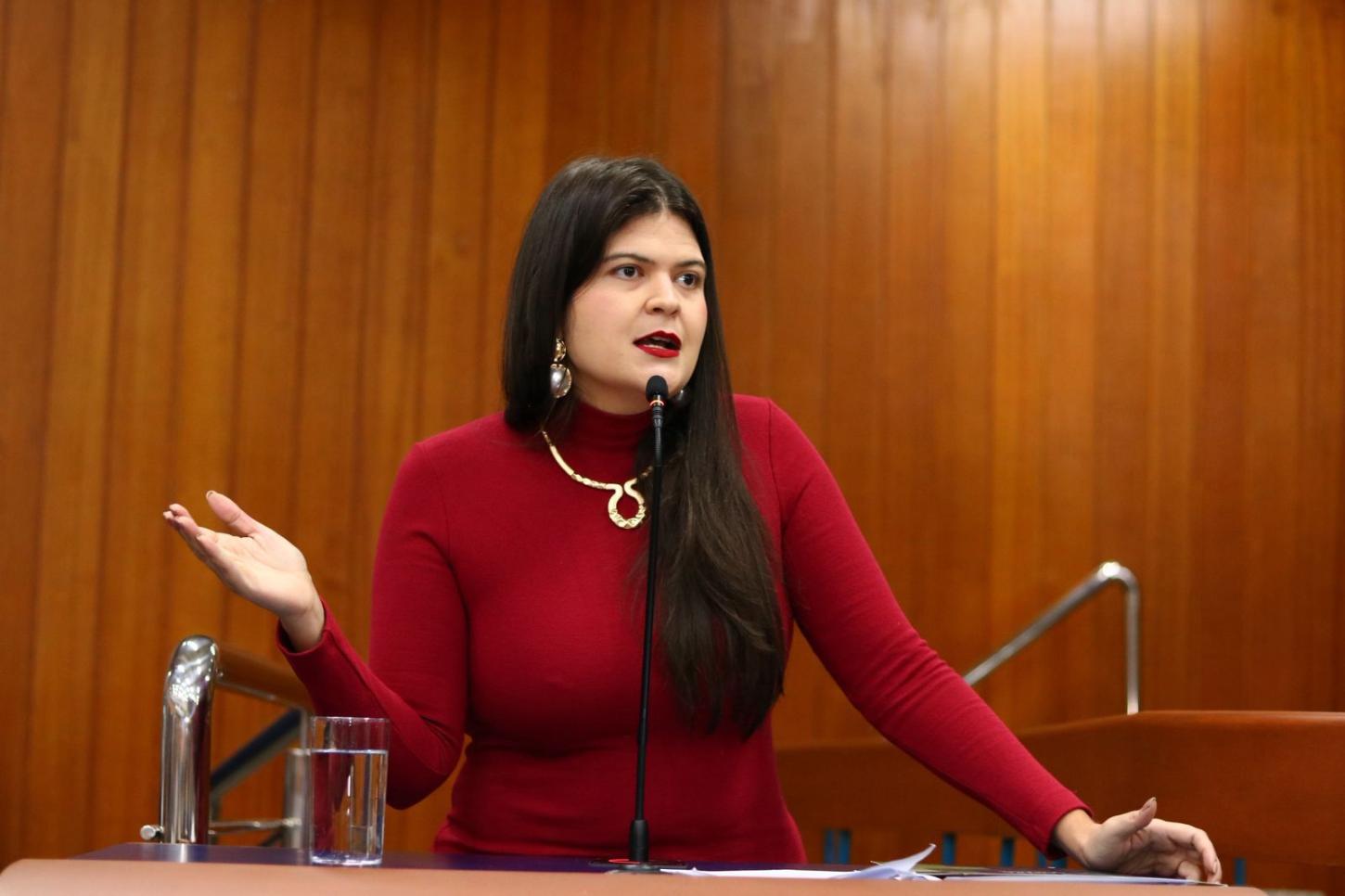 TRE-GO decide pela perda do mandato de Aava Santiago; vereadora vai recorrer
