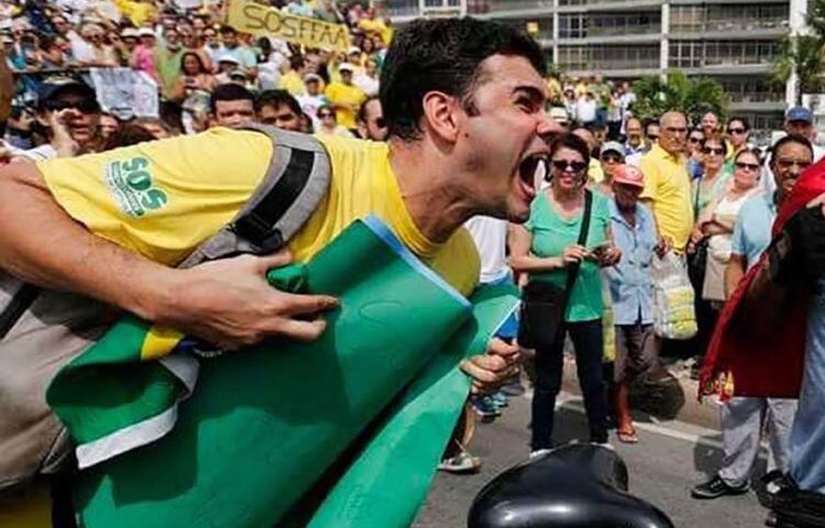 Candidatos casados e seus adoráveis apoiadores amantes