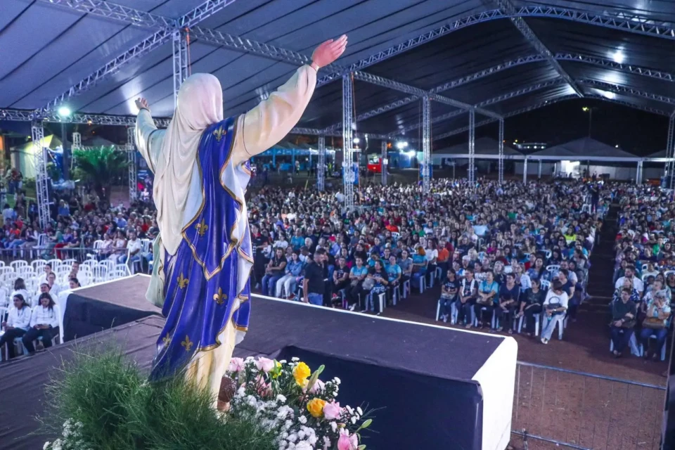 Novena de Nossa Senhora da Assunção terá missas, shows e gastronomia em Goiânia