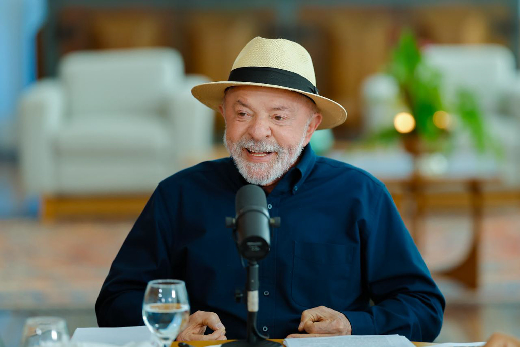 Lula adia aval a embaixador dos EUA para depois das eleições