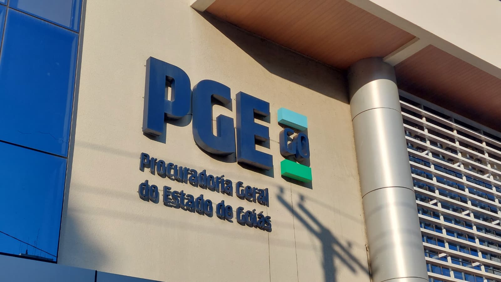 PGE-GO cria Residência Jurídica com 200 vagas e bolsa de R$ 3.750