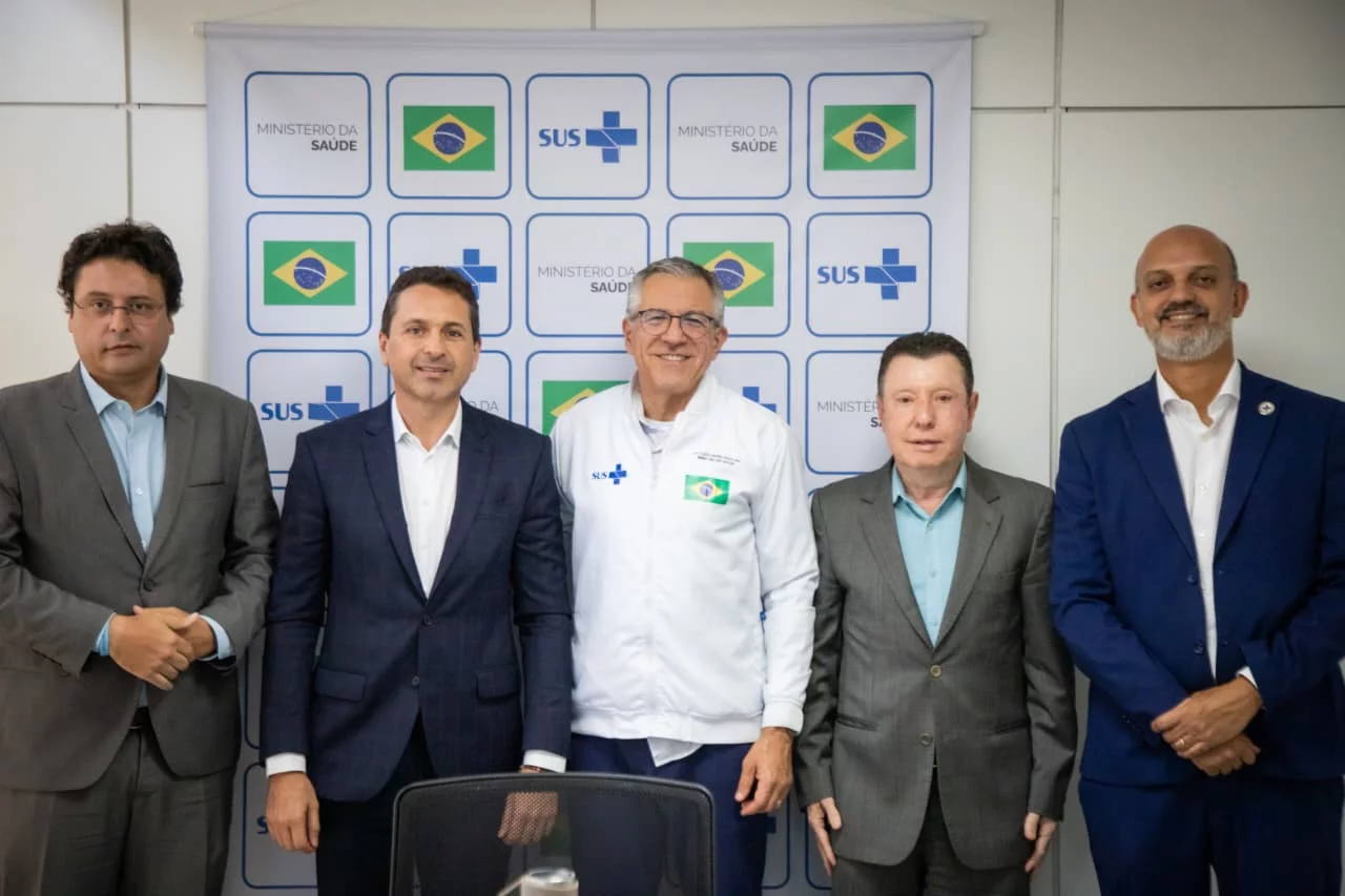 Leandro Vilela busca novos investimentos em Brasília para ampliar rede de saúde de Aparecida