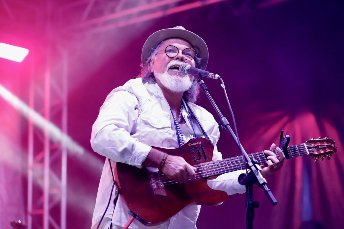 Luau da Liberdade reúne Pádua e Gustavo Veiga em Goiânia
