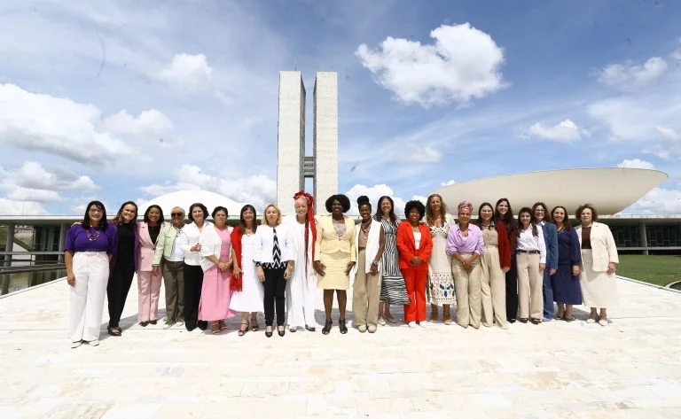 Número de candidatas à Câmara cai 24% nas eleições de 2026