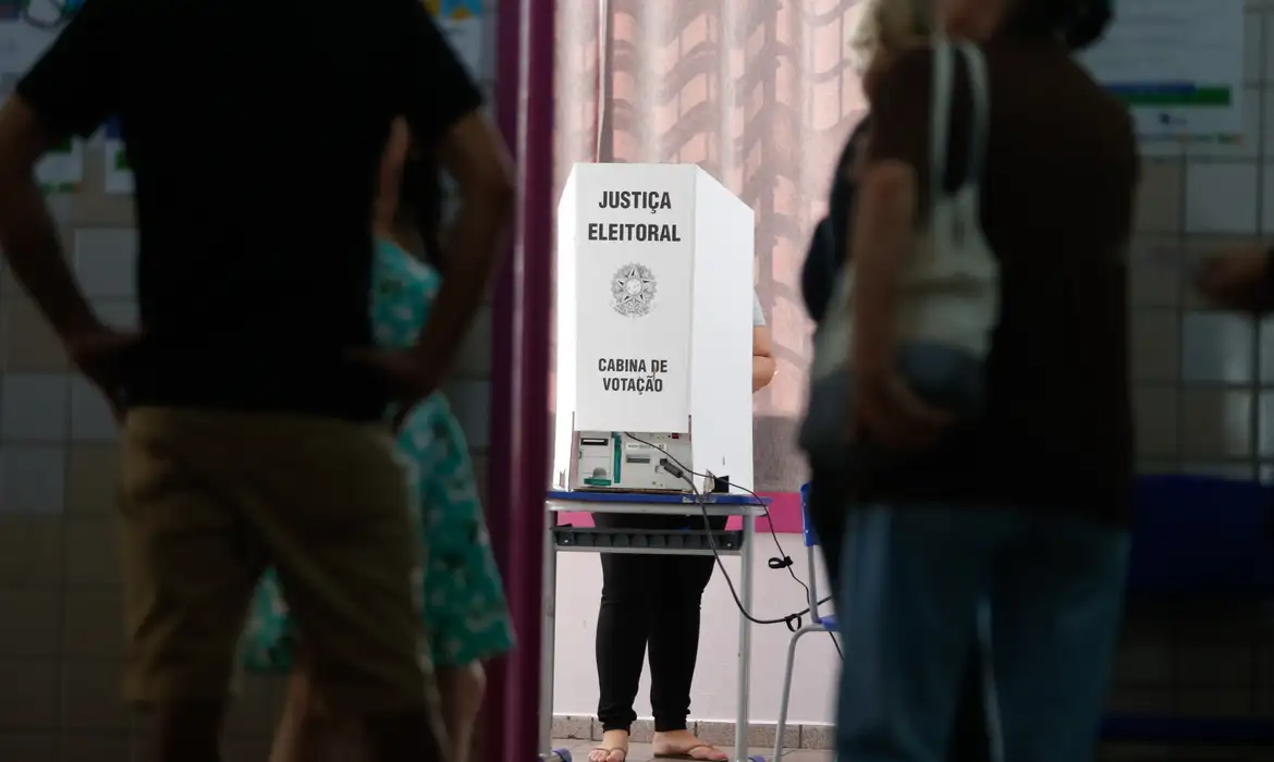 TSE registra 1,1 mil denúncias de irregularidades nos primeiros dias de campanha