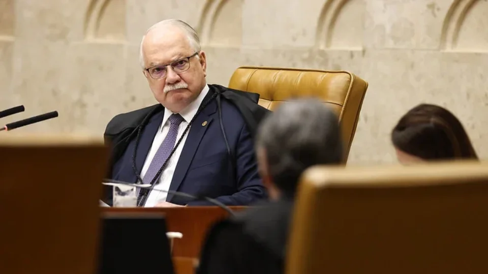 Fachin assume inquérito das fake news, mantém diretores da PF nos cargos e convoca o Plenário